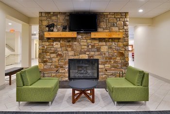 Holiday Inn Express Blowing Rock South