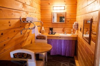 Bryce Gateway Cabins