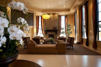 Grand Hotel at Bridgeport