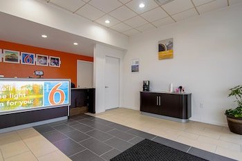 Motel 6 Alma