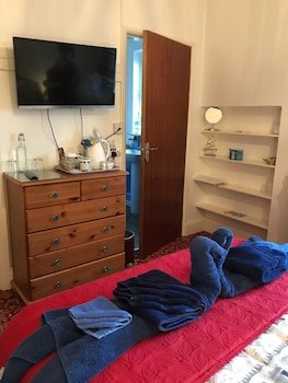 The Lyndsay Guest House