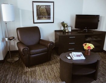 Candlewood Suites Alabaster