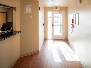 WoodSpring Suites Junction City