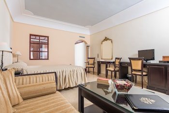 Maison Des Lys Luxury Suites