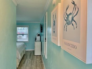 Flamingo Inn