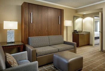Embassy Suites San Diego La Jolla