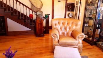 Captain's Inn at Moss Landing