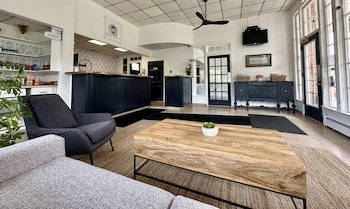 Budget Host East End Hotel