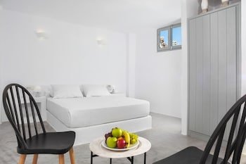 Lava Suites & Lounge