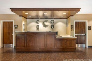 Comfort Inn & Suites At CrossPlex Village