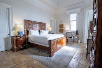 Kentucky Castle Hotel