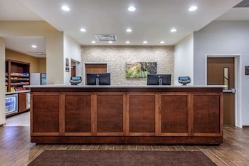 Comfort Suites