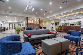 Comfort Suites