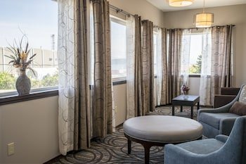 Sunrise Inn Villas & Suites