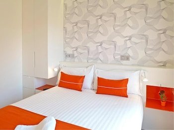 Apart-Suites Hostemplo