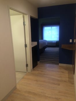 Holiday Inn Express & Suites Ithaca
