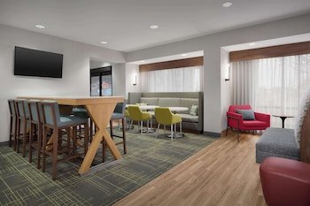 Hampton Inn Yorkville