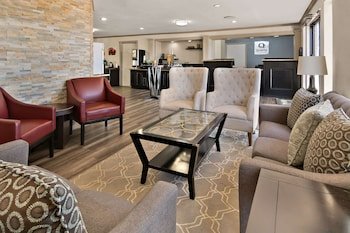 Red Roof Suites Weatherford