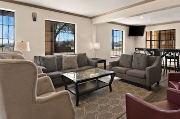 Red Roof Suites Weatherford