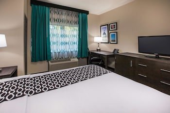 La Quinta Inn by Wyndham Indianapolis North at Pyramids