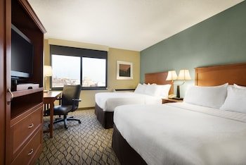 Holiday Inn Hotel & Suites Duluth-Downtown