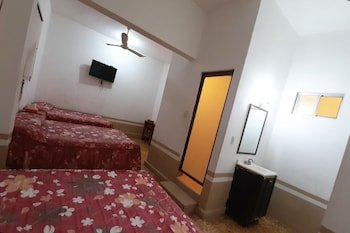 Hotel Morales Inn