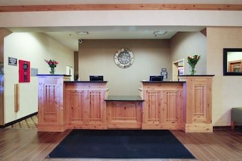 Hawthorn Extended Stay by Wyndham Minot