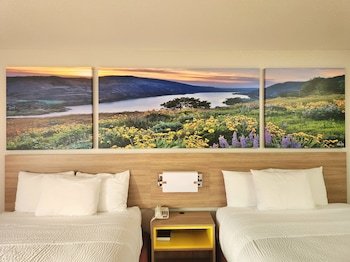 Days Inn by Wyndham Lumberton