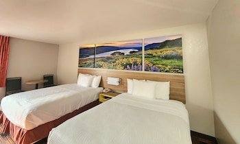 Days Inn by Wyndham Lumberton