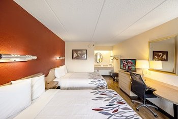 Red Roof Inn Utica