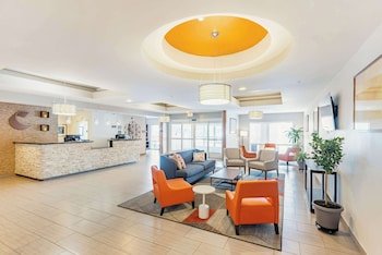 Comfort Suites