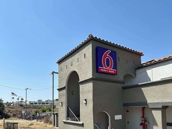 Motel 6 Lake Elsinore CA