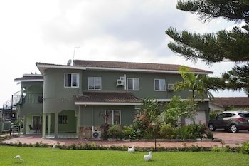 Quest Lodge