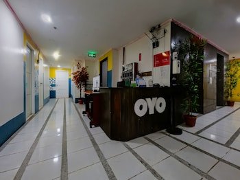 Crowne One Condo by Oyo Rooms