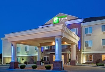 Holiday Inn Express & Suites Dickinson