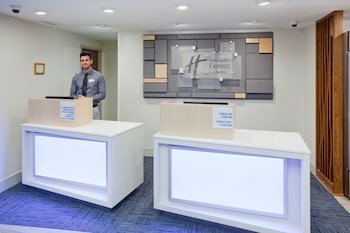 Holiday Inn Express & Suites Dickinson