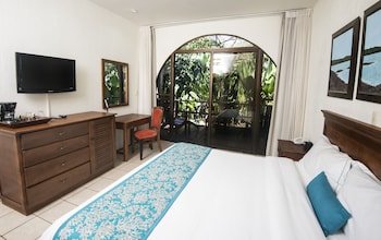 Punta Leona Beach Club & Nature Resort