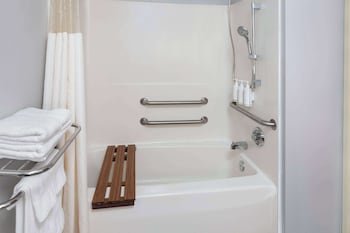 Microtel Inn & Suites by Wyndham Janesville
