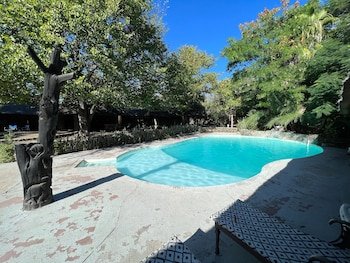 Gweta Lodge