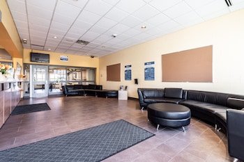 Residence & Conference Centre - Welland