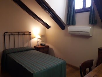 Hotel Posada Regia