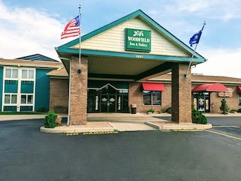 Woodfield Inn and Suites