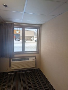 Woodfield Inn and Suites