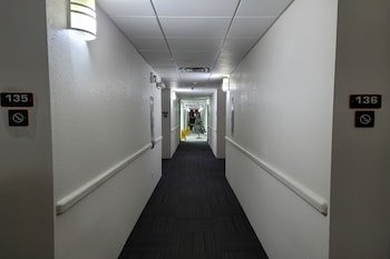 Modern Stay 39 Lakeview By OYO Minonk