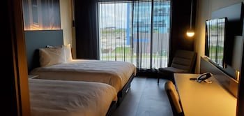 Grand Times Hotel Laval - Centropolis