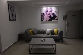 Zett Hotel
