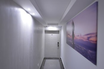 Zett Hotel