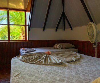Las Caletas Lodge