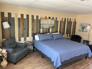 Riverview Inn