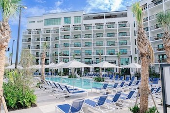 The Perry Hotel Naples